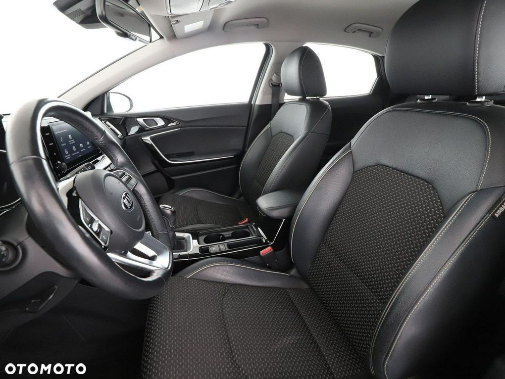 Kia XCeed 1.4 T-GDI OPF VISION - 13