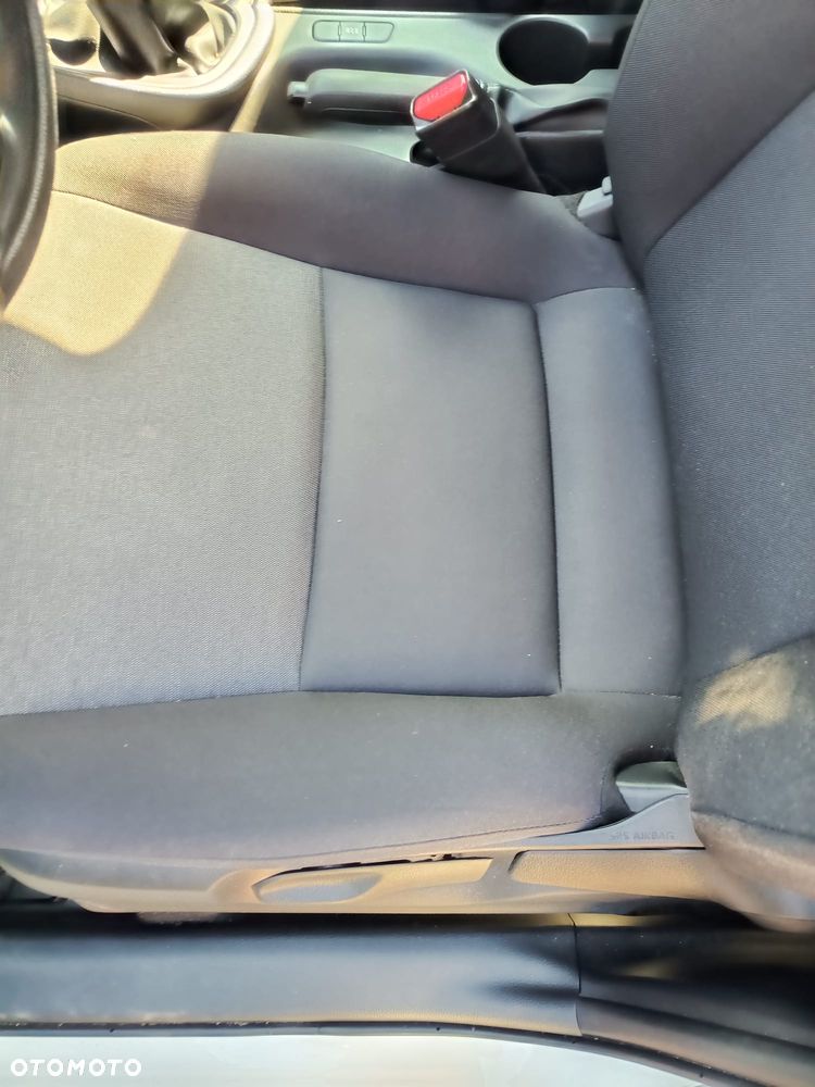 Toyota Yaris 1.0 Active - 23