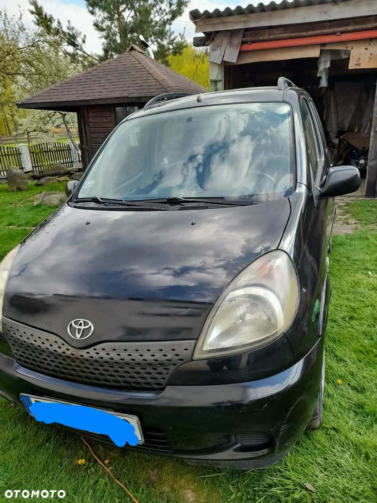 Toyota Yaris Verso 1.3 - 5