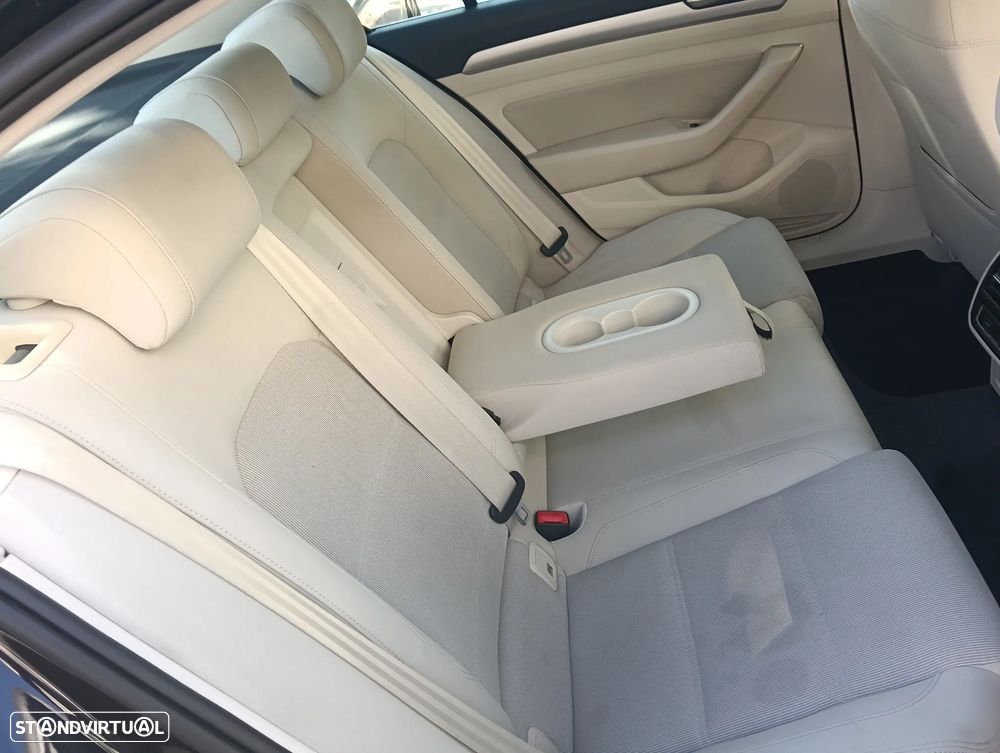 VW Passat 2.0 TDI Highline DSG - 13