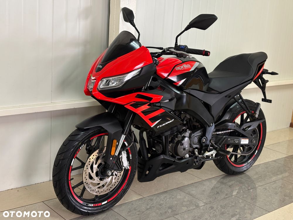 Aprilia Tuono - 1