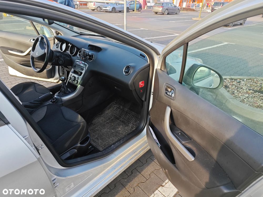 Peugeot 308 1.6 HDi Premium - 12
