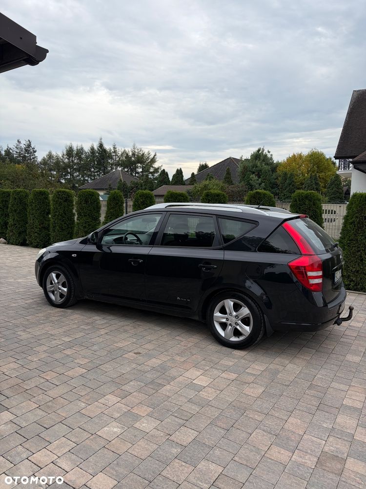 Kia Ceed - 3