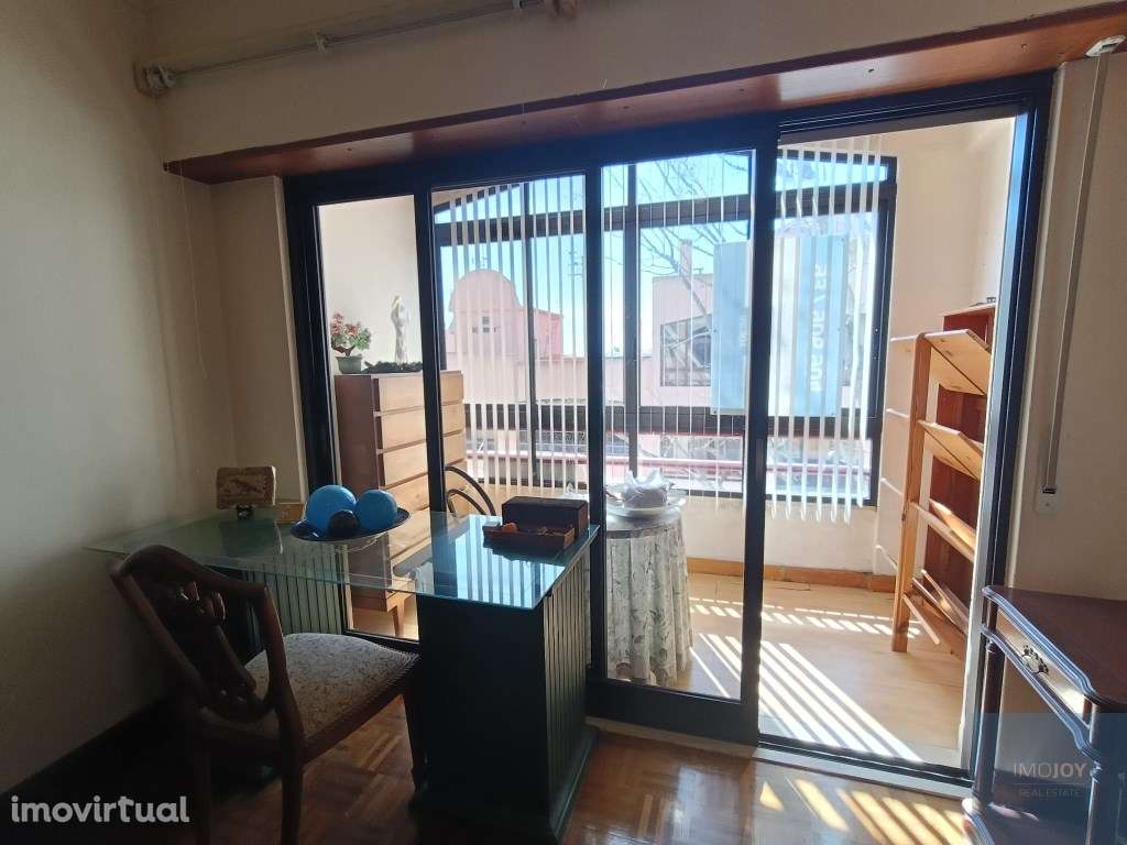 Apartamento T2 com Garagem na Alameda da Guia em Cascais - Grande imagem: 2/29