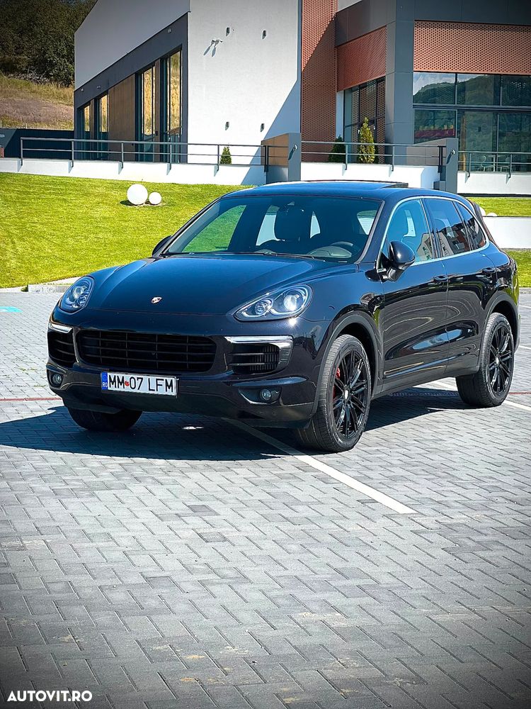 Porsche Cayenne 3.0 L - 5