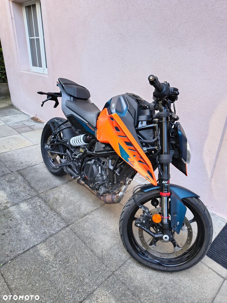 KTM Duke 125