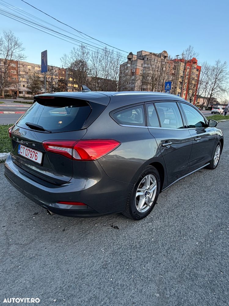 Ford Focus 1.5 TDCi DPF Start-Stopp-System Aut. Business - 6