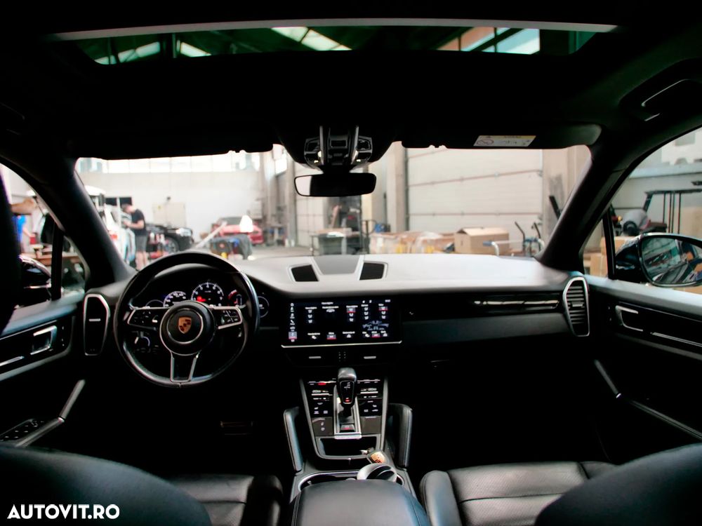 PORSCHE Cayenne 2018 — imagine 26
