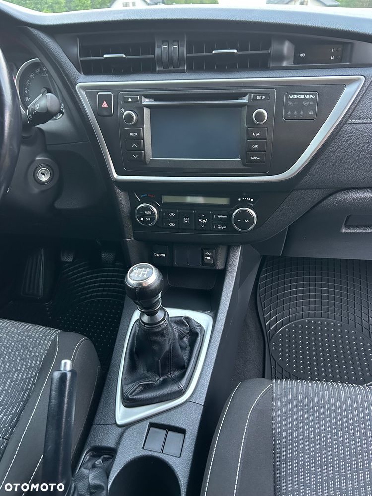 Toyota Auris 1.6 Active - 18