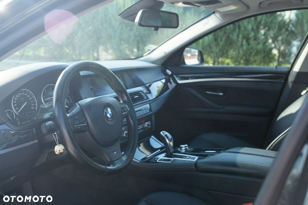 BMW Seria 5 - 12
