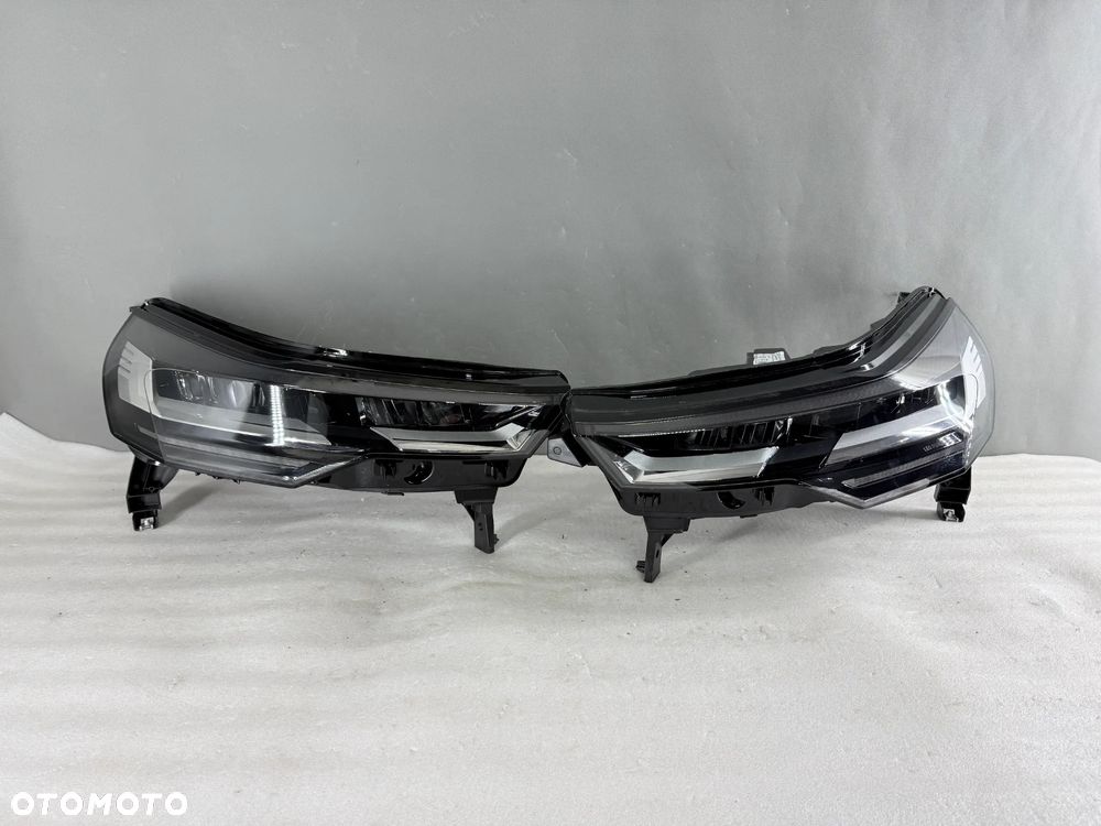 Lampa przednia prawa lewa  Renault Captur II LIFT