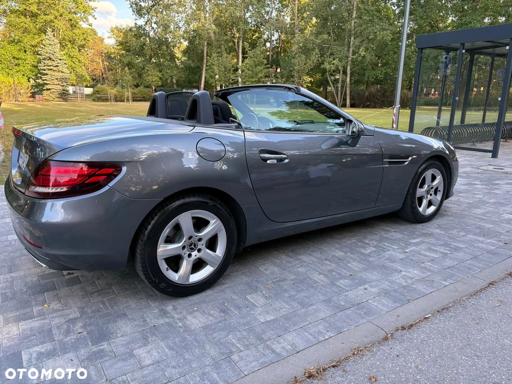 Mercedes-Benz SLC 200 - 3