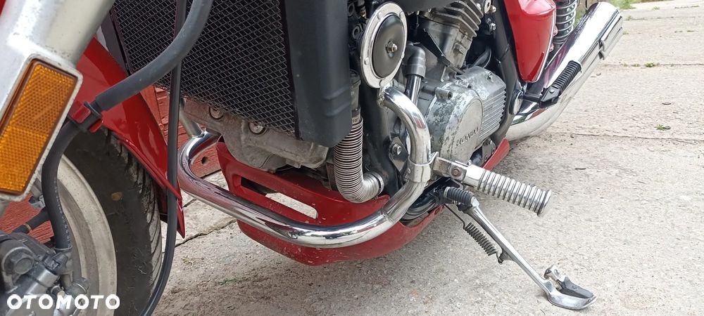 Honda VF - 6