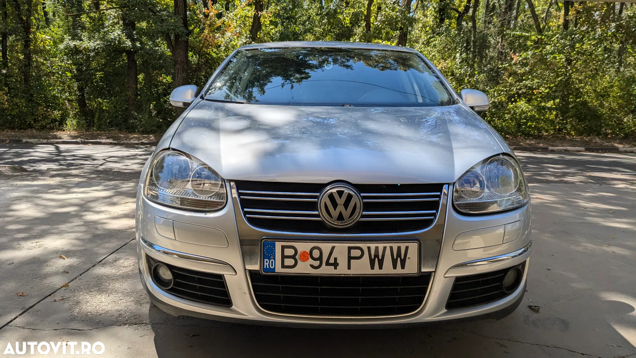 Volkswagen Jetta 1.9 TDI Comfortline - 2