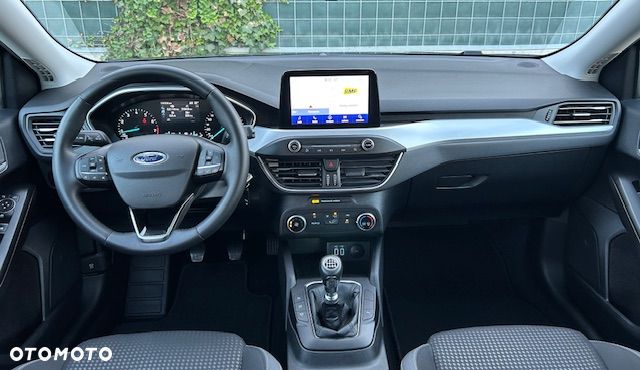 Ford Focus 1.0 EcoBoost Connected - 24