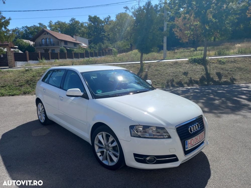 Audi A3 Sportback 2.0 TDI DPF S line Sportpaket - 4