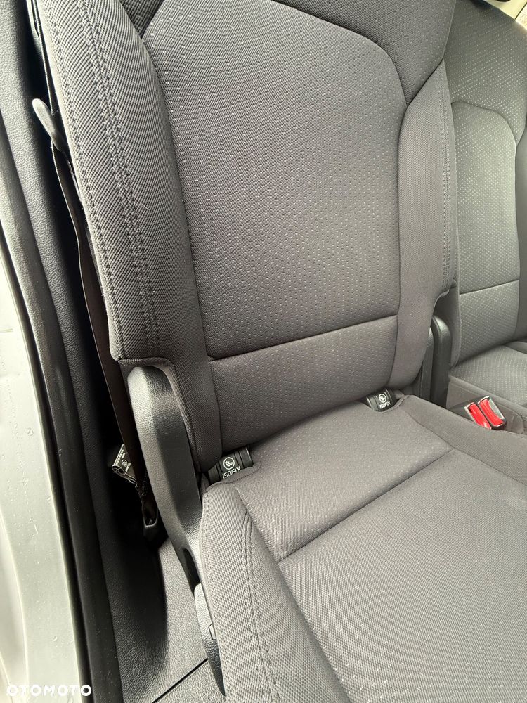 Kia Carens 1.7 CRDi 115 Dream Team Edition - 29