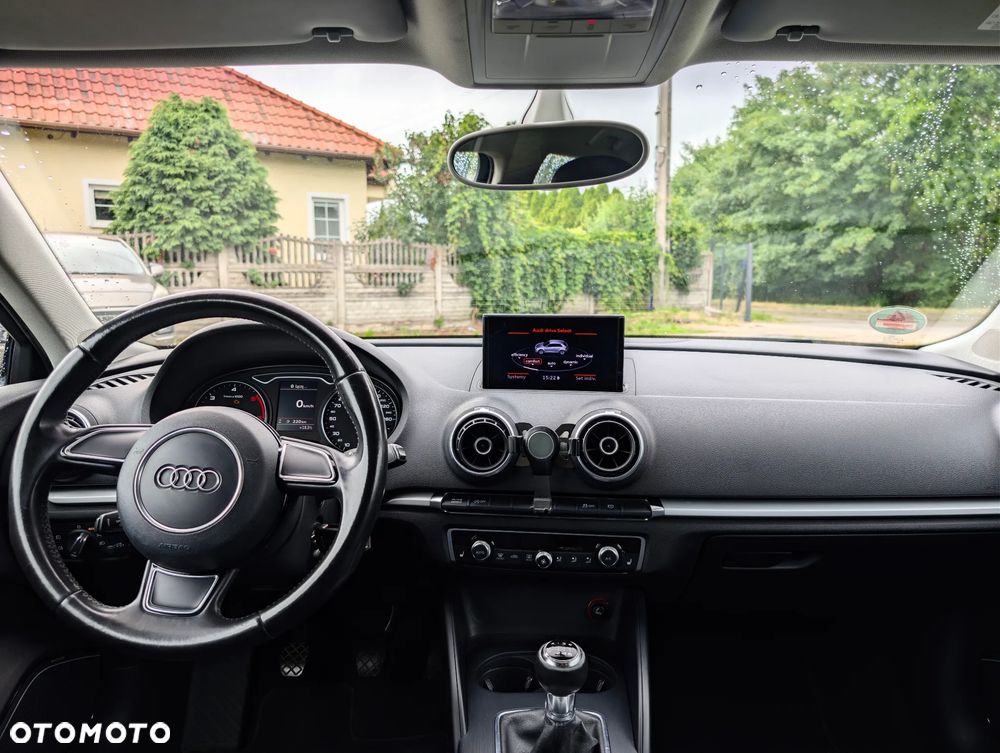 Audi A3 3-drzwiowe 1.6 TDI DPF Ambition - 6