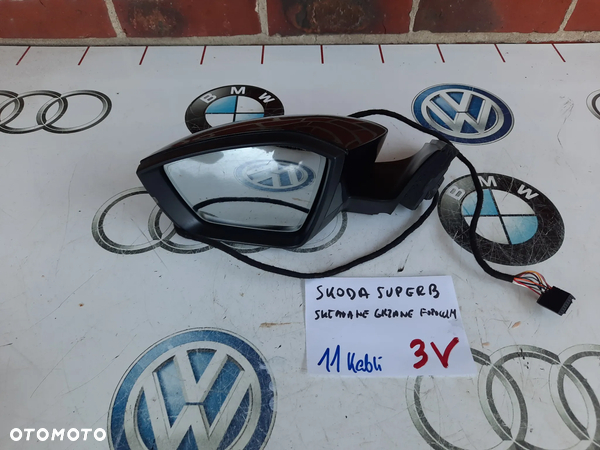Skoda Superb 3 III 3V LIFT Lusterko lewe Lusterko Kierowcy SKŁADANE GRZANE FOTOCHROM 11 PIN  Europa Idealne  LF9R