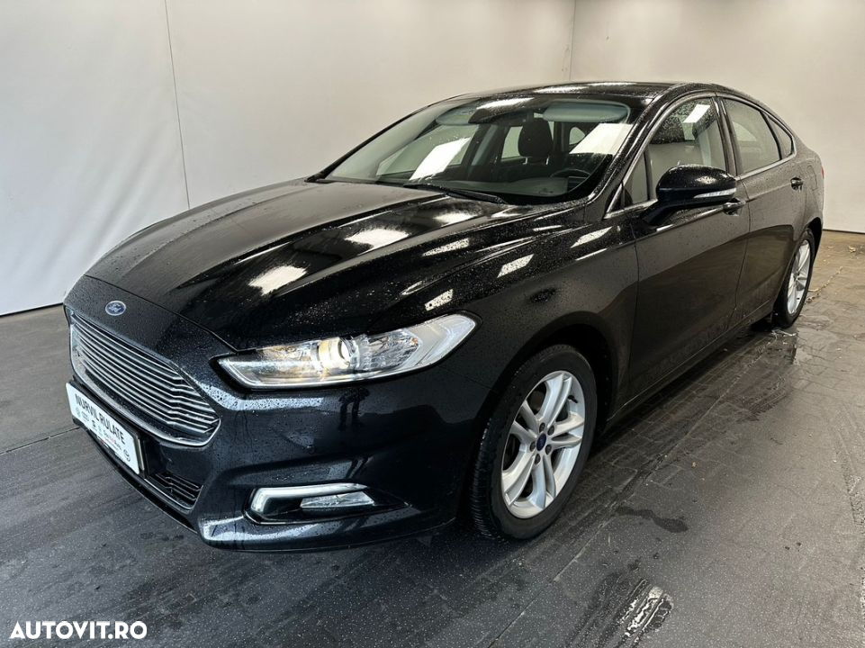 Ford Mondeo 2.0 TDCi Powershift Business - 27