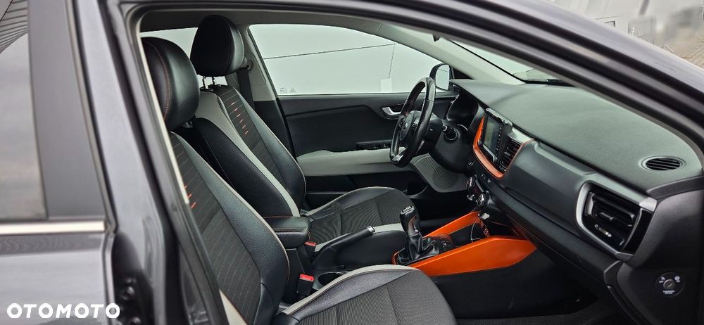 Kia Stonic 1.6 CRDi Platinum Edition - 20