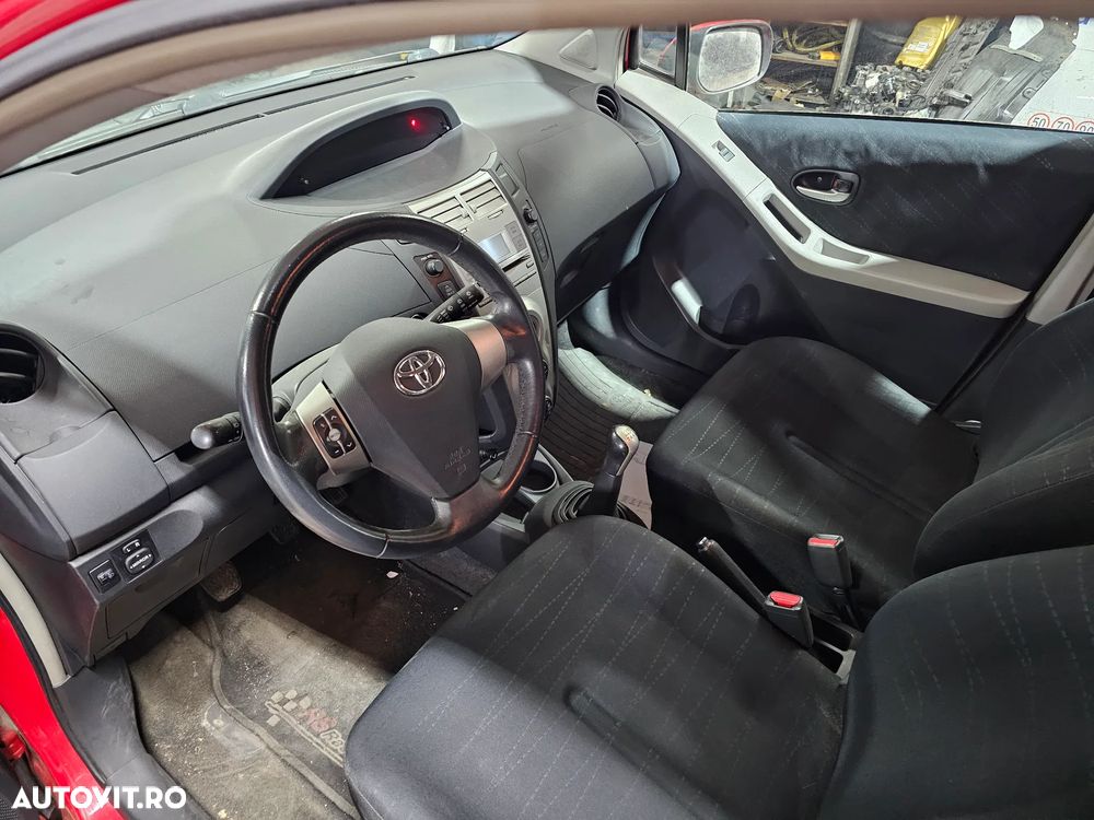 Toyota Yaris 1.4 D-4D Terra - 8