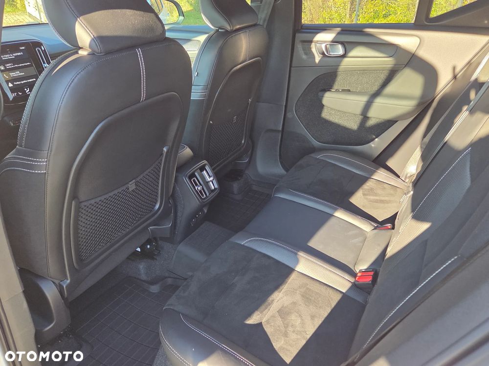 Volvo XC 40 T5 AWD R-Design - 11