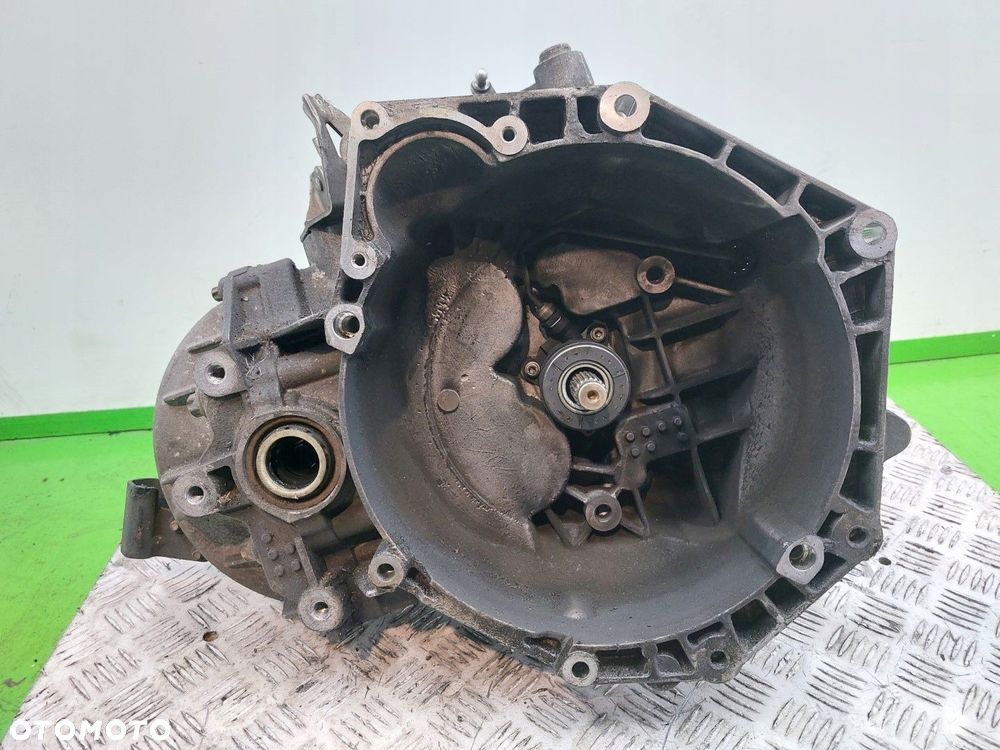 Skrzynia biegów Manualna 6-biegowa Opel Vectra C 2002-2008 1,9 CDTI M32 - 1