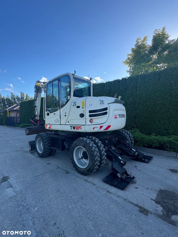 Terex TW85 z Niemiec Rototilt podpory 4 łyżki - 4