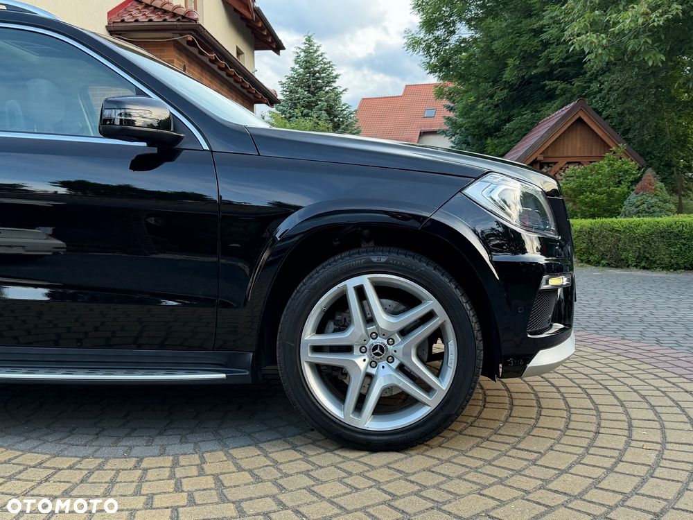Mercedes-Benz GL 500 4Matic (BlueEFFICIENCY) 7G-TRONIC - 8