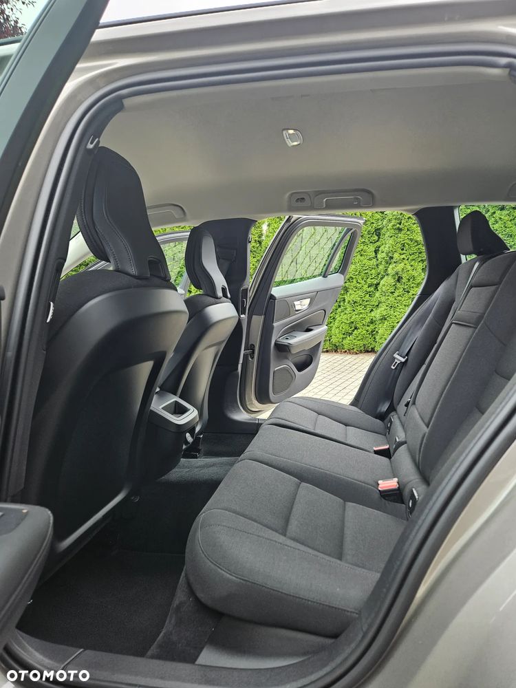 Volvo V60 - 14