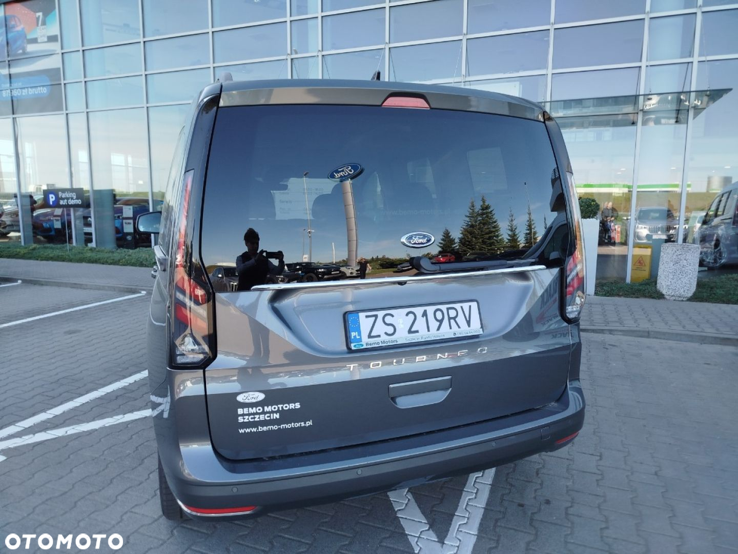 Ford Tourneo Connect - 6