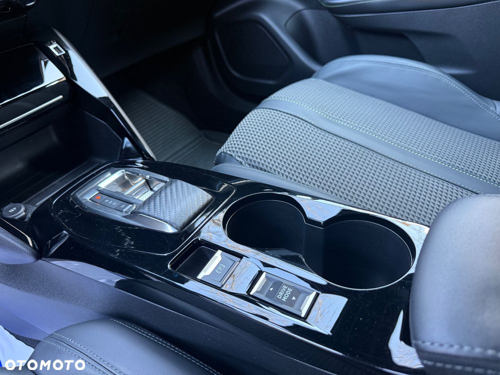 Peugeot 2008 1.5 BlueHDi GT Pack S&S EAT8 - 17