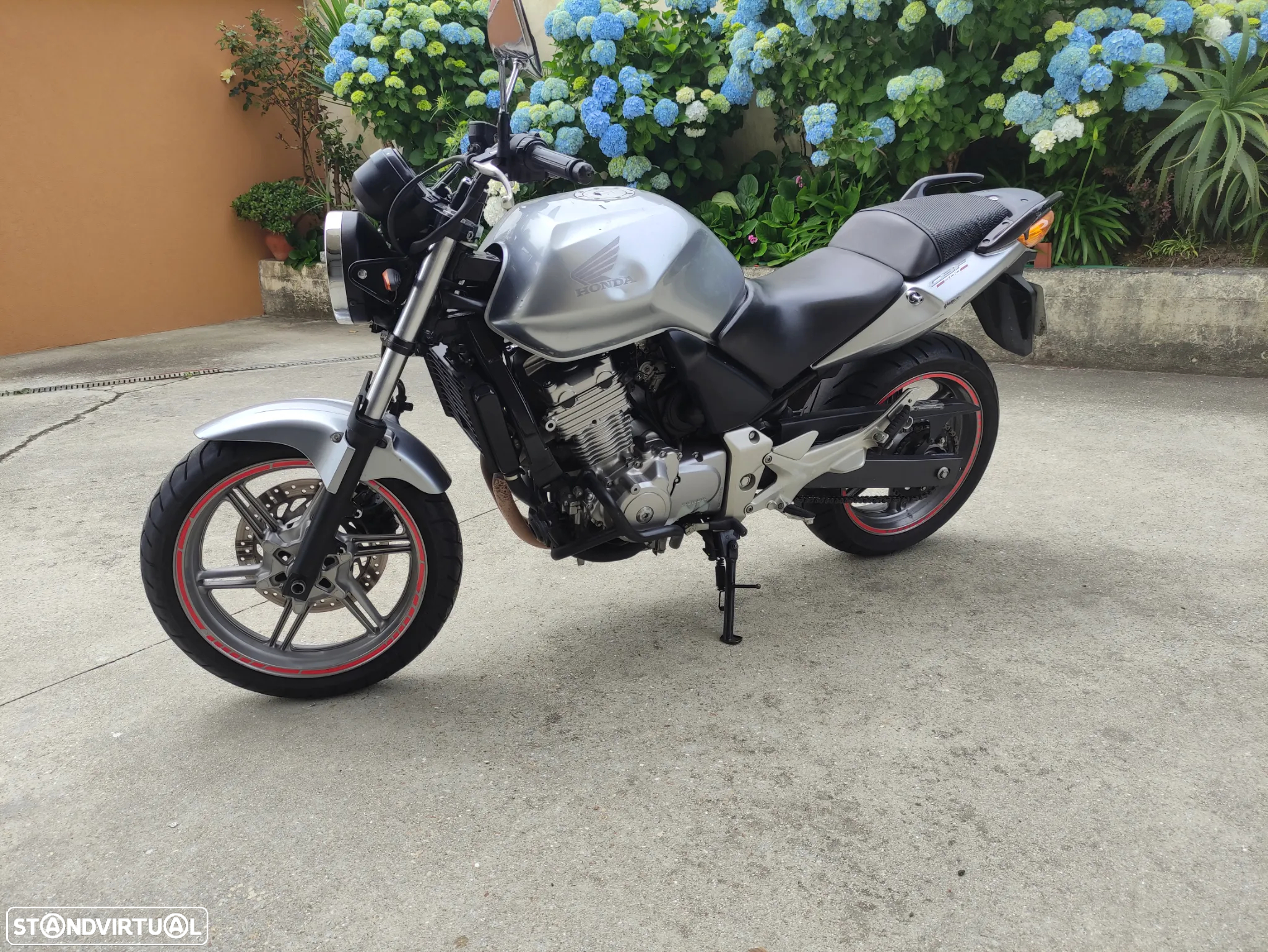 Honda CBF - 2