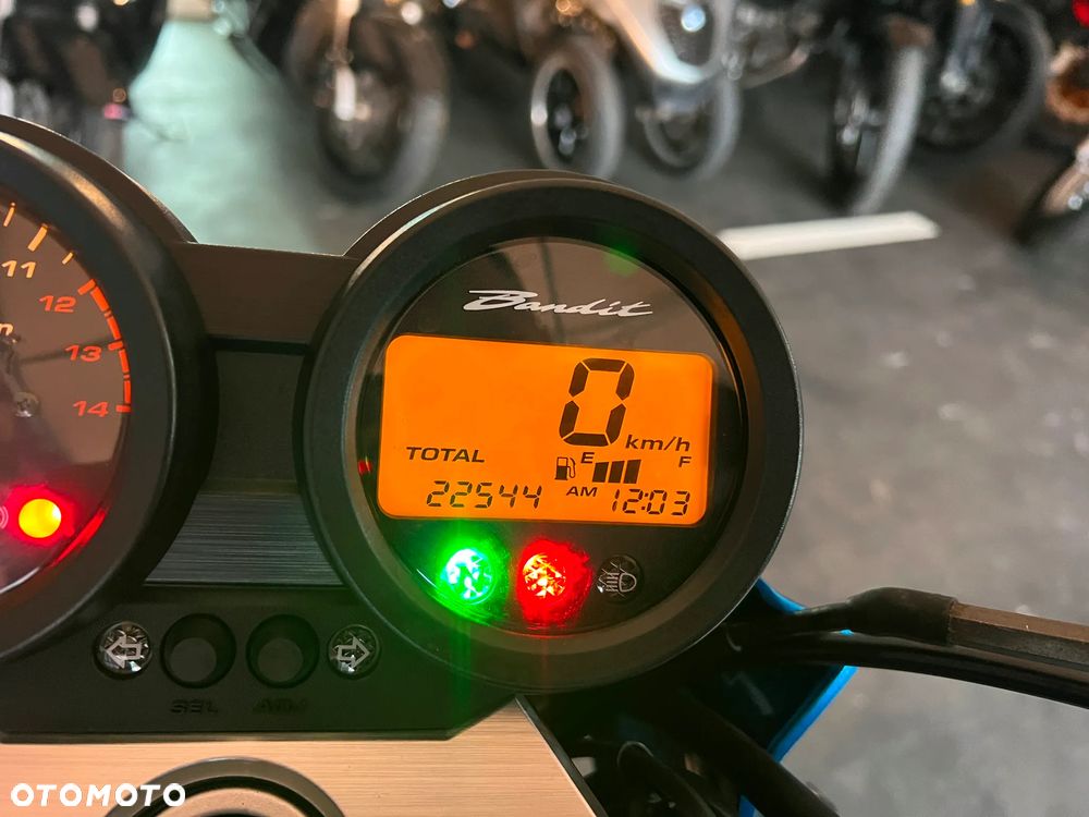 Suzuki Bandit - 20