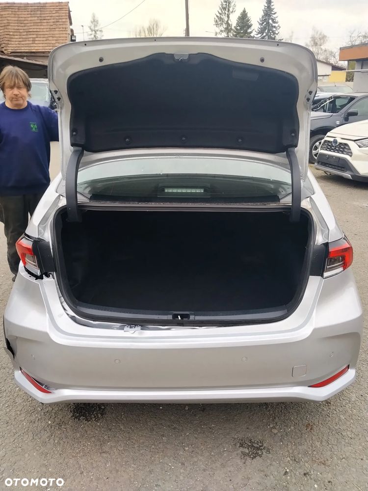 Toyota Corolla 1.8 Hybrid Comfort - 16