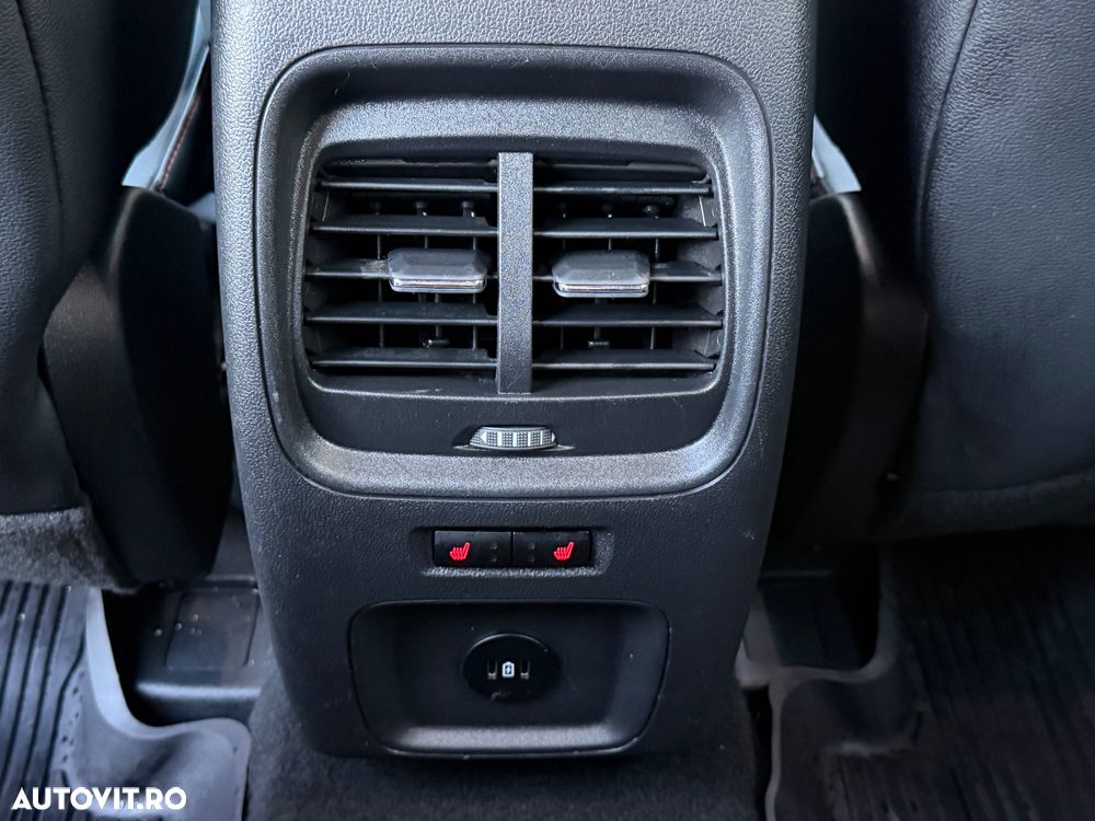 Ford Kuga 2.5 Duratec FHEV FWD ST Line X - 13