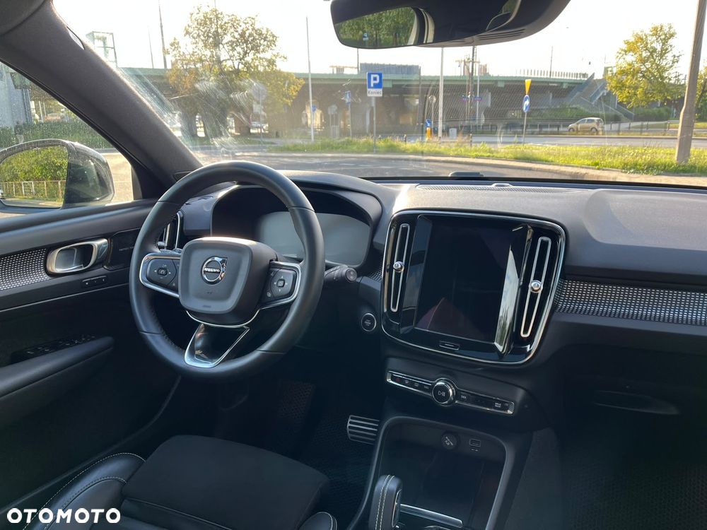 Volvo XC 40 T5 AWD R-Design - 9