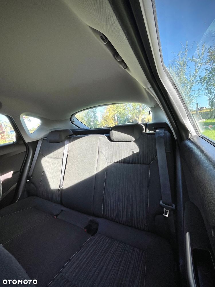 Opel Astra IV 1.6 Edition - 31