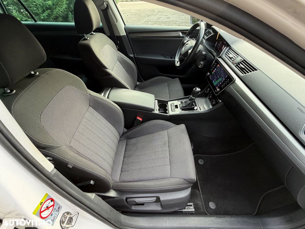 Skoda Superb 2.0 TDI DSG Premium Edition - 8