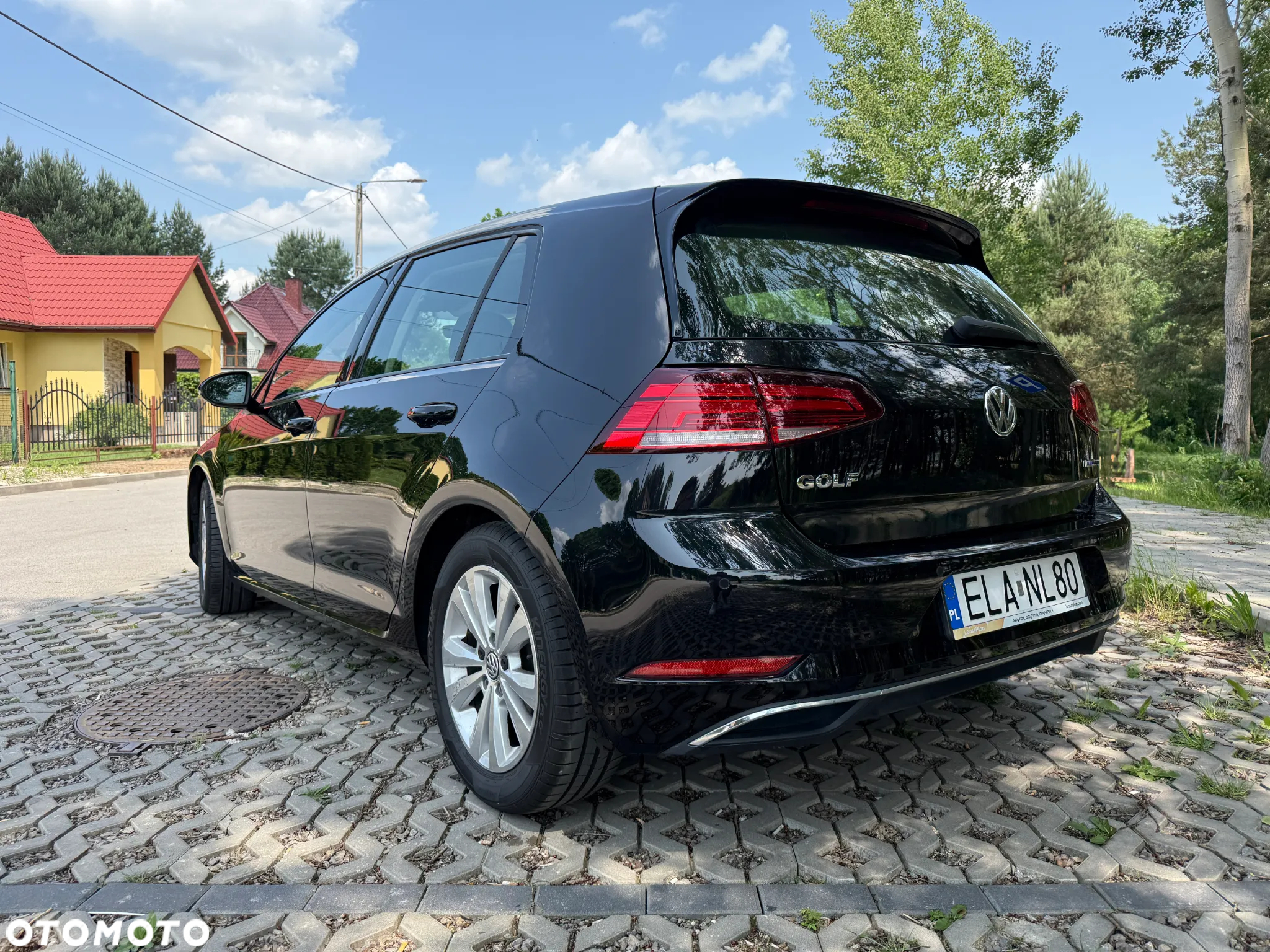 Volkswagen Golf - 11