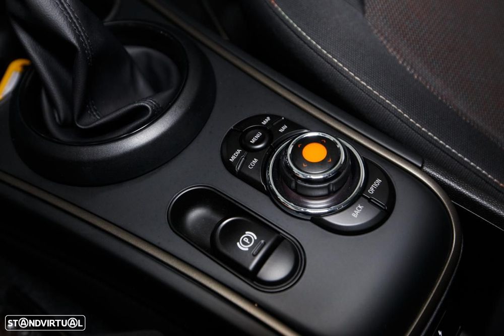 MINI Countryman Cooper SE ALL4 Auto - 15