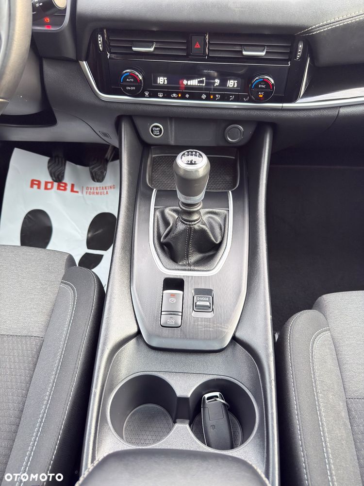 Nissan Qashqai 1.3 DIG-T Tekna - 29