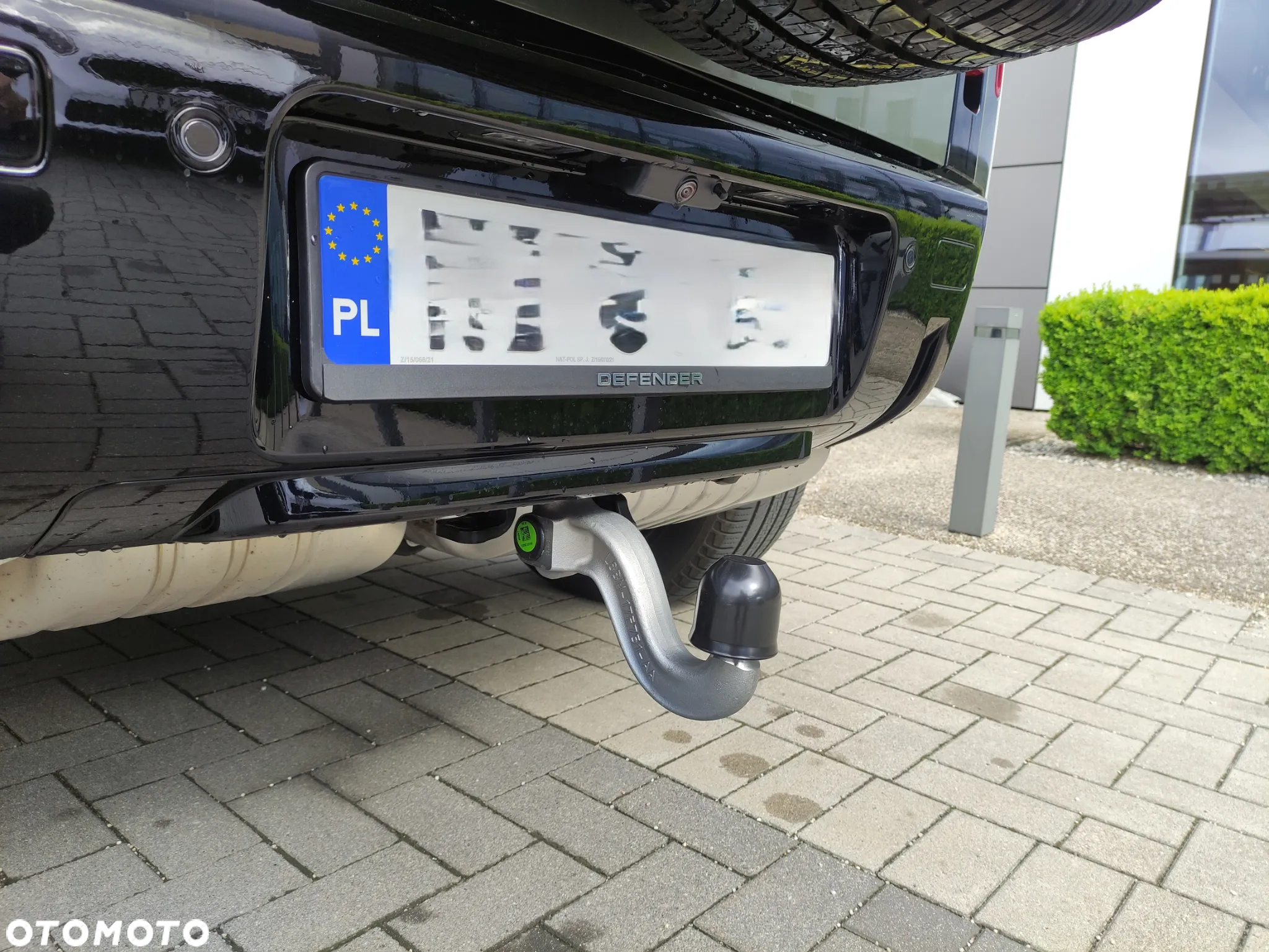 Land Rover Defender - 21