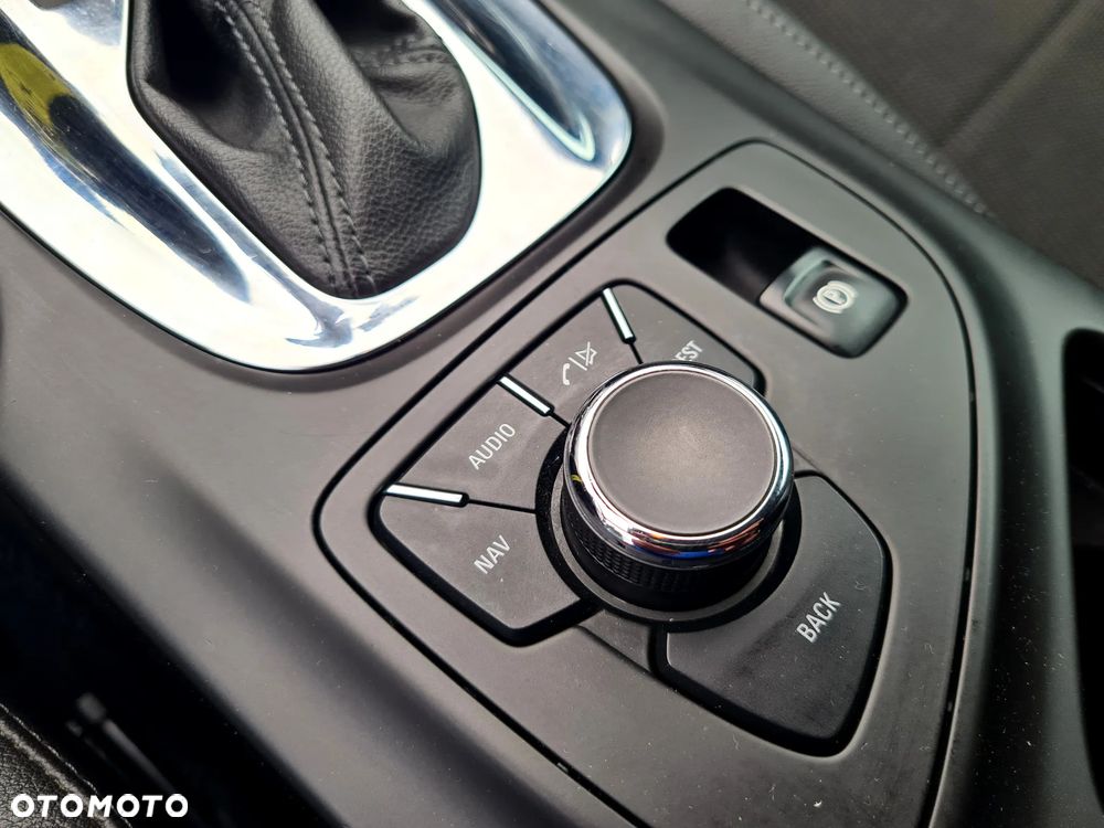 Opel Insignia 2.0 Turbo 4x4 Cosmo - 22