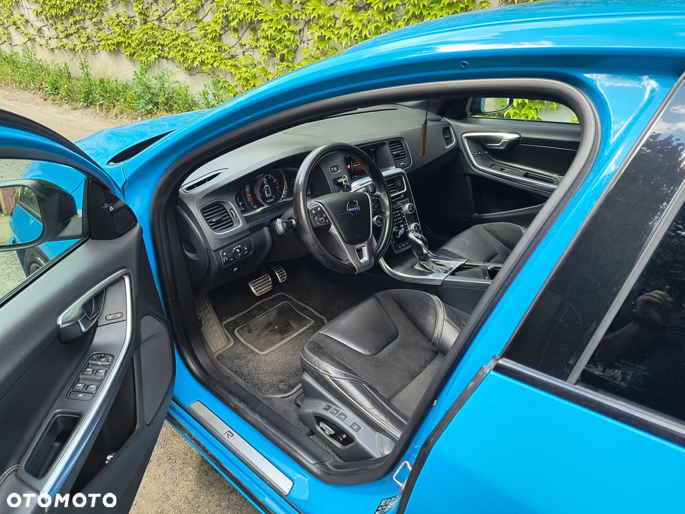 Volvo S60 T6 AWD R-Design Summum - 9