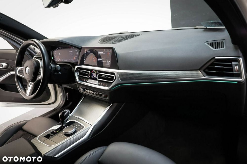 BMW Seria 3 320d M Sport sport - 23