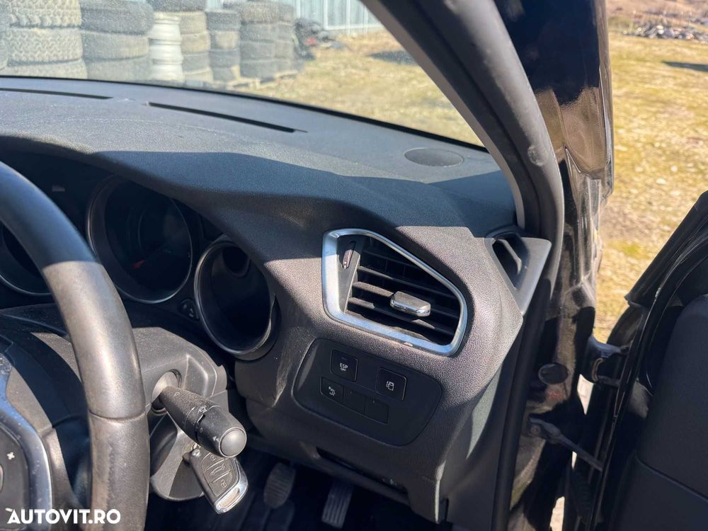 Dezmembrari Dezmembrez Piese piesa Dez Citroen C4 an 2013 euro 5 1,6 d - 10