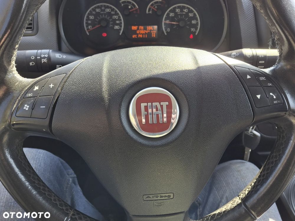 Fiat Doblo 1.6 16V Multijet Start&Stopp Dualogic Emotion Family - 20