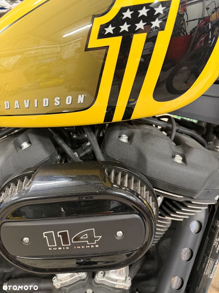 Harley-Davidson Softail Street Bob - 6